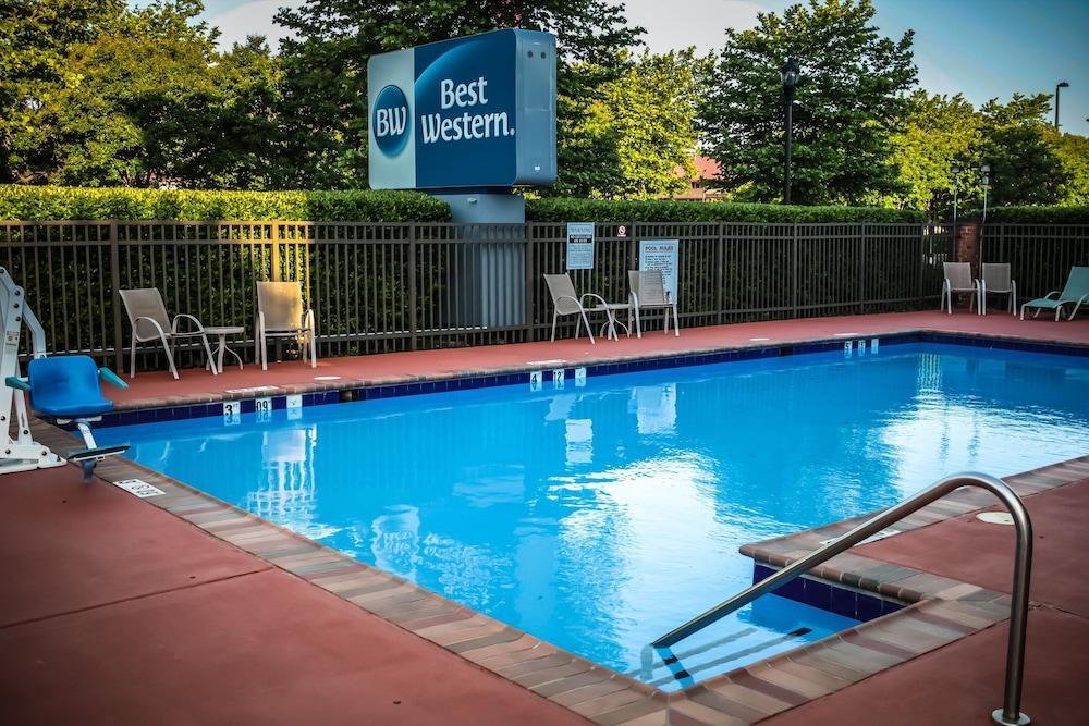 Best Western Hampton Coliseum Inn Exterior photo